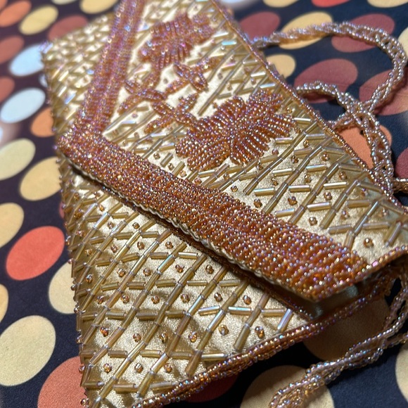 beaded long strap stunning gold purse - Picture 15 of 15